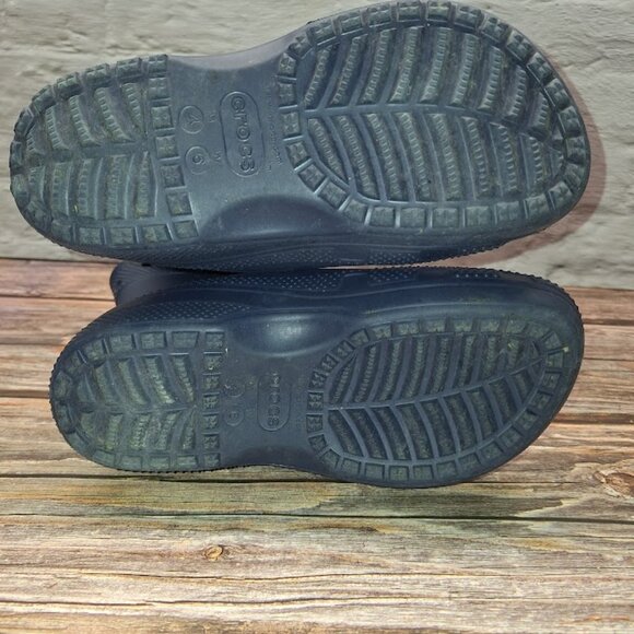 Kids Navy Blue Crocs Boots Size M4/W6 - Picture 5 of 5